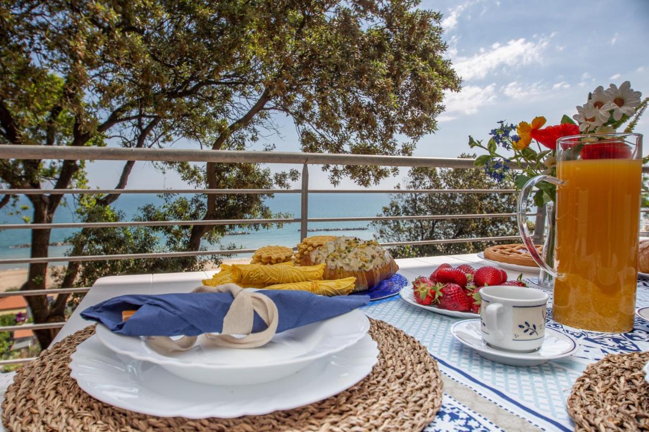 Abruzzodamare Amazing Apartments With Romantic Sea View Francavilla Al Mare Eksteriør billede