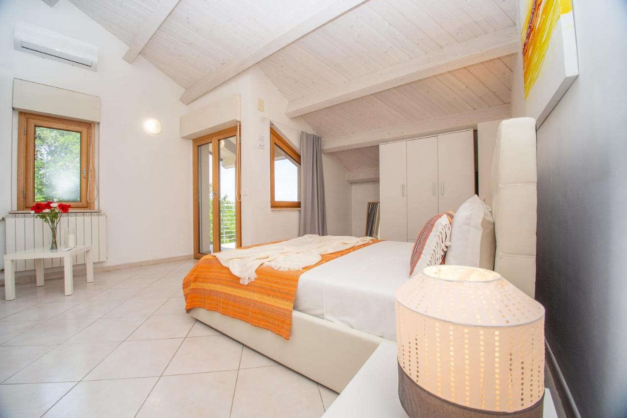 Abruzzodamare Amazing Apartments With Romantic Sea View Francavilla Al Mare Eksteriør billede